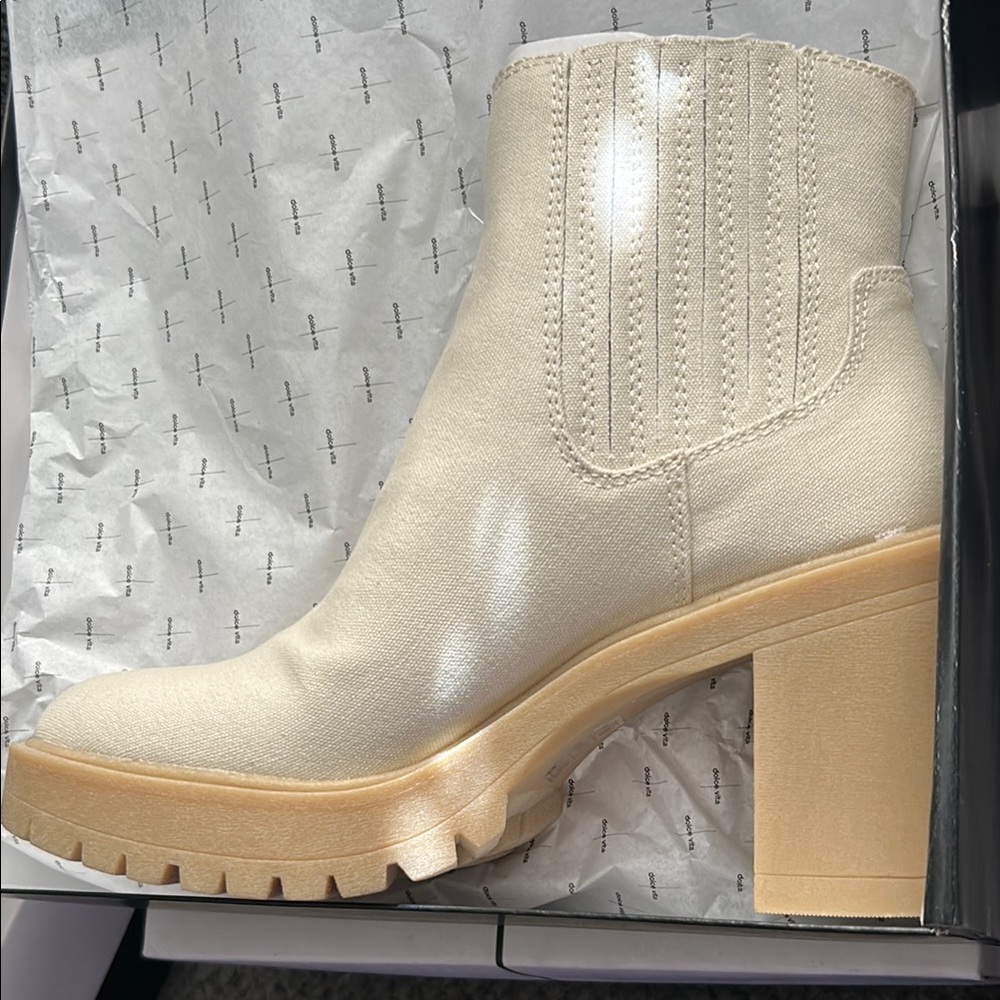 Elegant Cream Ankle Boots